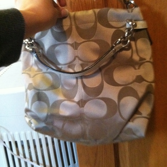 ****SOLD******Authentic coach bag