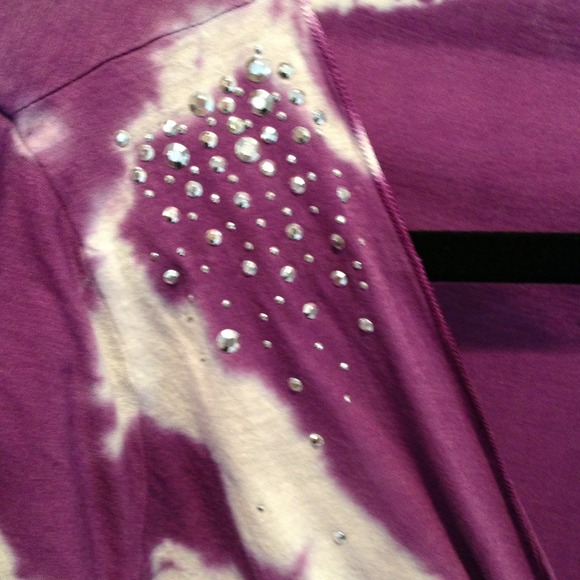 Top - Picture 2 of 4