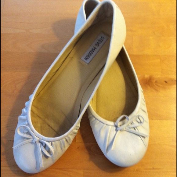 Cute white flats.