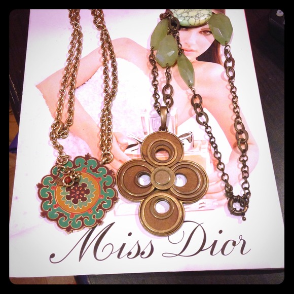 Statement piece *bundled*