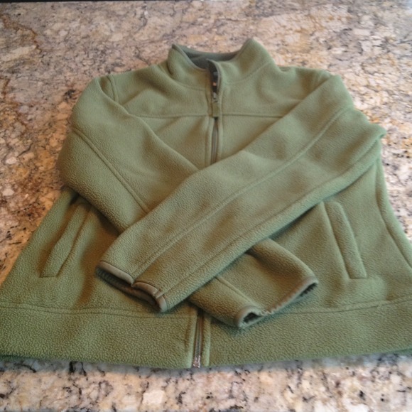 BUNDLED ***REDUCED*** MERONA size M zip front flee