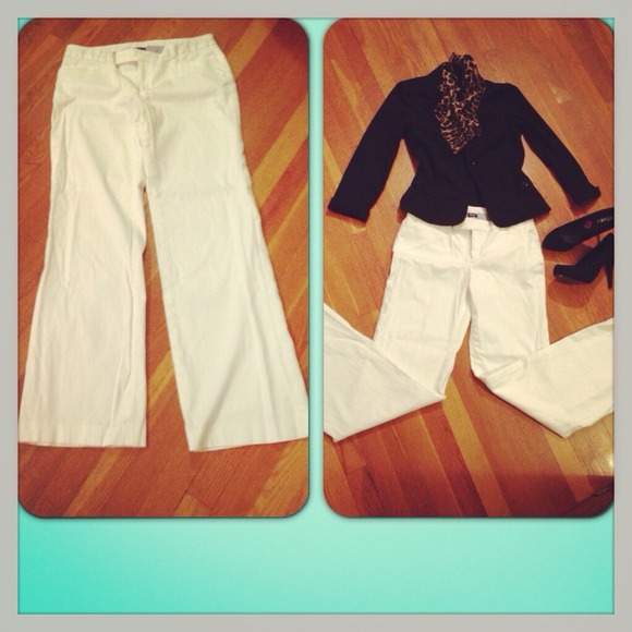 White Gap cordaroy pants.