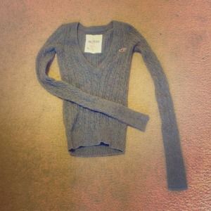 Hollister sweater
