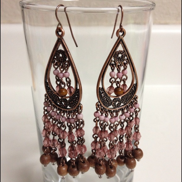 Jewelry - 📦🚫sold🚫📦Beaded Earrings