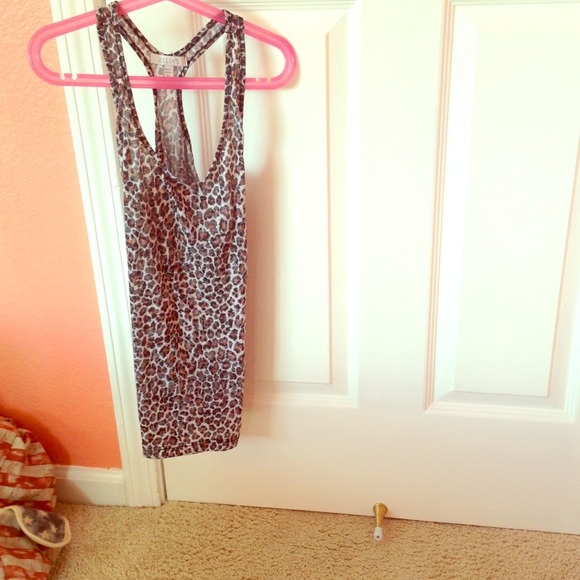 DELIA'S form fitting cheetah tank top
