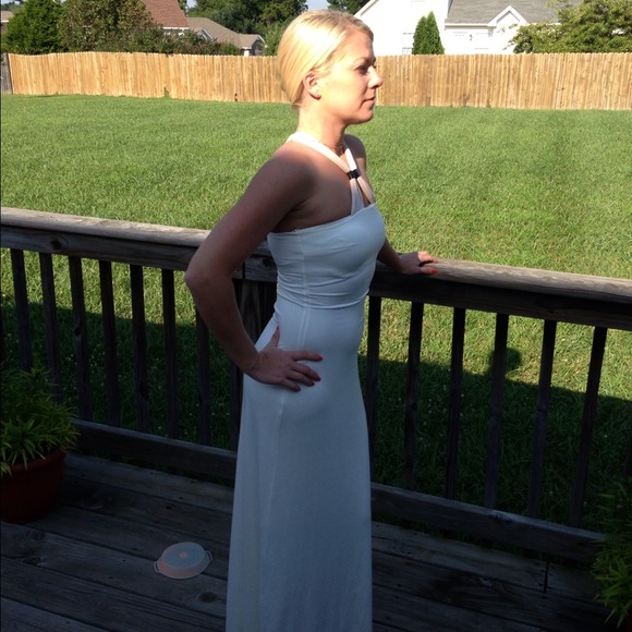 Long elegant BEBE evening gown - Picture 3 of 4