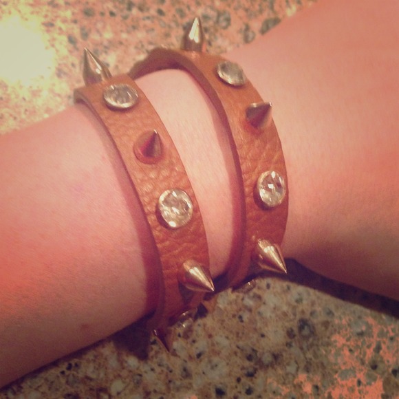 Brown wrap bracelet