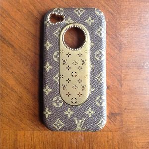 LV hard case for iPhone 4/4s