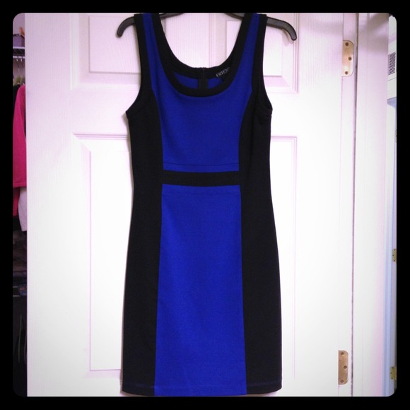 ❌❌Black/Blue Color Block Dress RESERVED❌❌ SOLD
