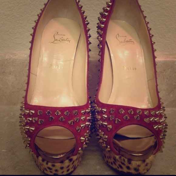 ❌❌❌TRADED❌❌AUTHENTIC CHRISTIAN LOUBOUTIN LADY PEEP