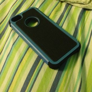 Two piece high-impact case for iPhone 5