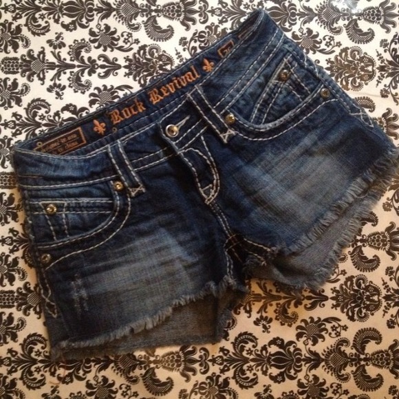 Womens Rock Revival Scarlett Short Shorts Size 26