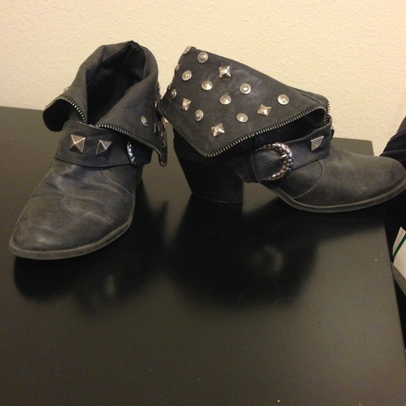BKE boots