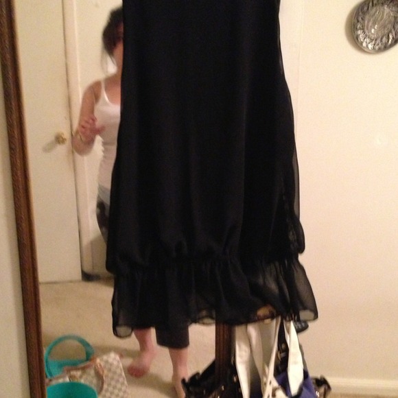 Too - Picture 3 of 3