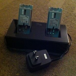 2-Set Wii Remote Plug-In Charger