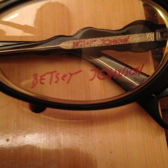 💗SOLD💗Betsey Johnson Frames - Picture 2 of 2