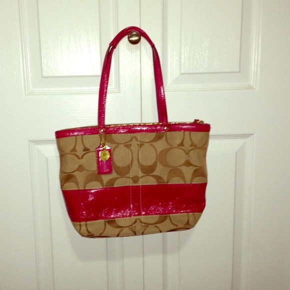 Shoulder bag