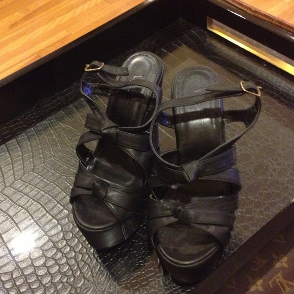 Black sky high wedges
