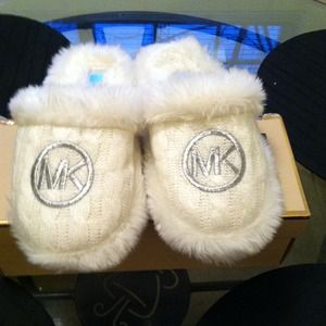 Michael Kors slippers
