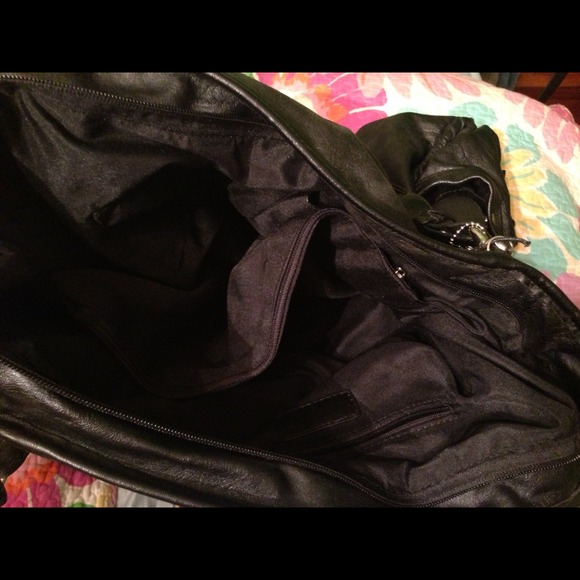 Black bag - Picture 2 of 3