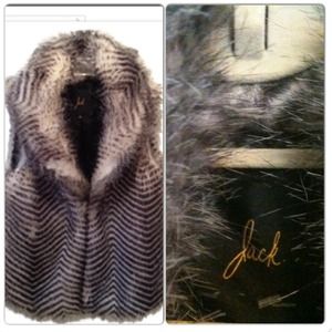 Jack faux fur black and white vest, new w tag