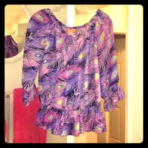 Sunny by Sunny Leigh purple feather pattern top