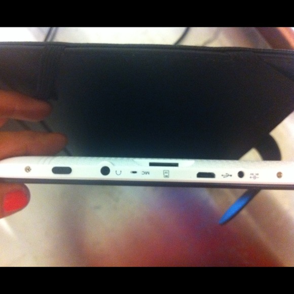 Android tablet never used!! - Picture 3 of 4