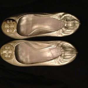 Authentic tory burch Reva flats!