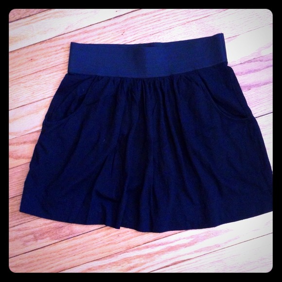 ❌SOLD❌Express Black Cotton Mini w/ pock
