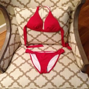 Victoria's Secret bathing suit.  Top-M Bottom-L