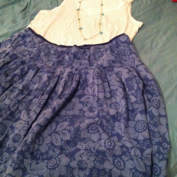 ❌Trade❌Knee length skirt and LOFT printed tank