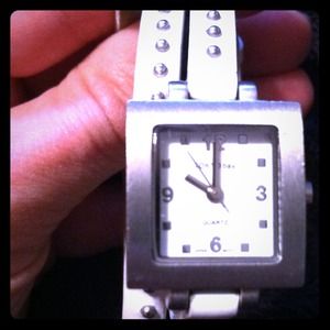 Watch has been ✨Traded✨