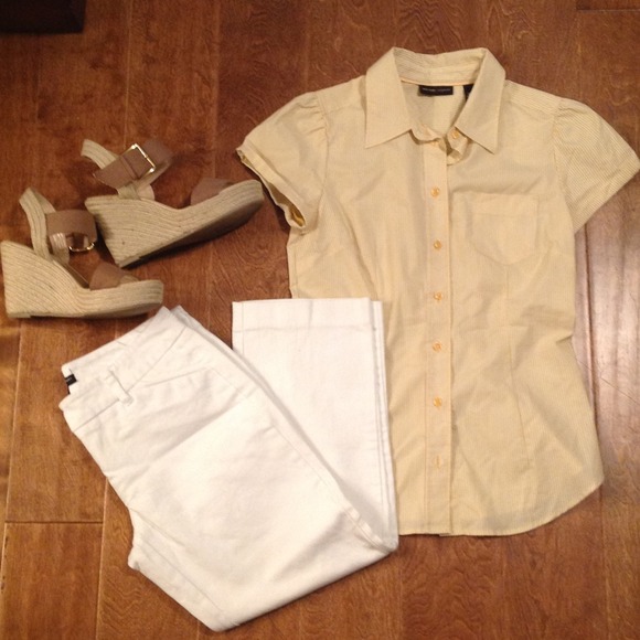 🚫🚫SOLD🚫🚫NYCO Yellow Stripe Button Up