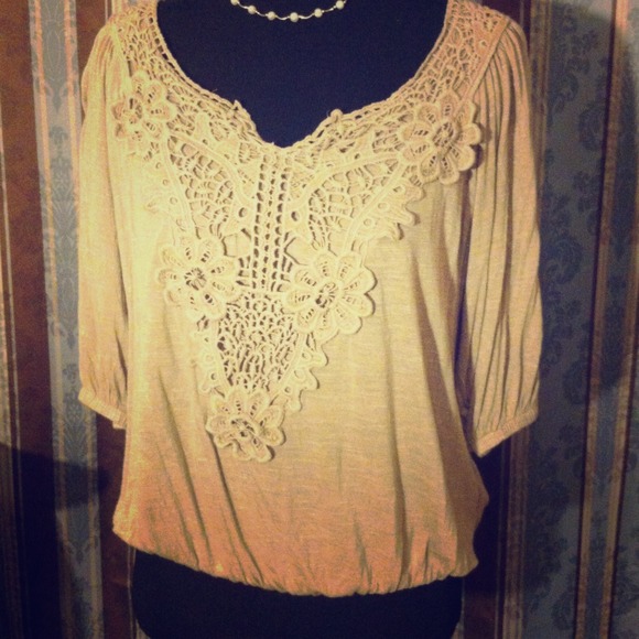 Beige Blouse👝SOLD
