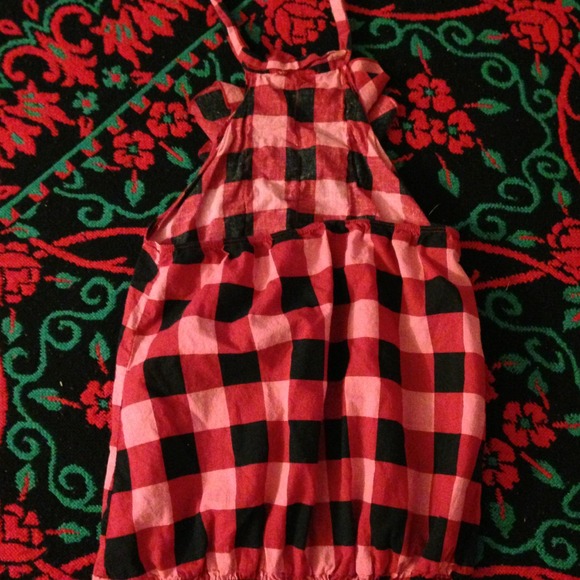 ⛔Sold⛔Checkered pattern halter - Picture 3 of 4