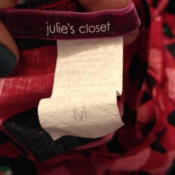 ⛔Sold⛔Checkered pattern halter - Picture 4 of 4