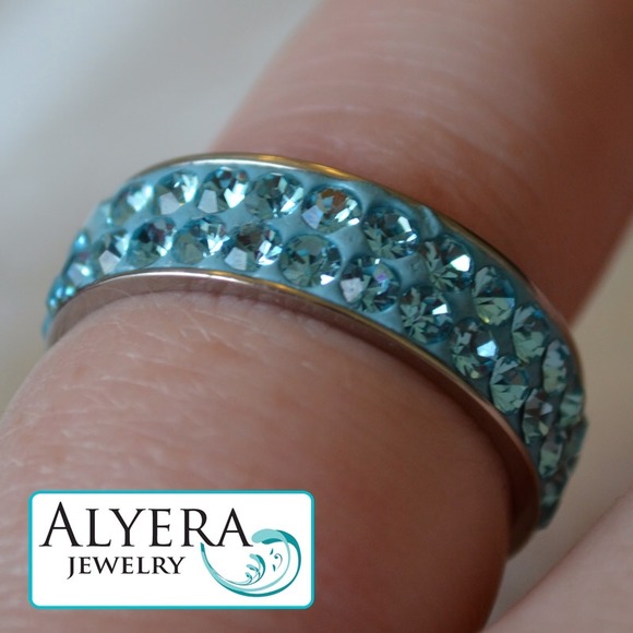 NEW! Sparkling Aqua Band - Picture 2 of 3