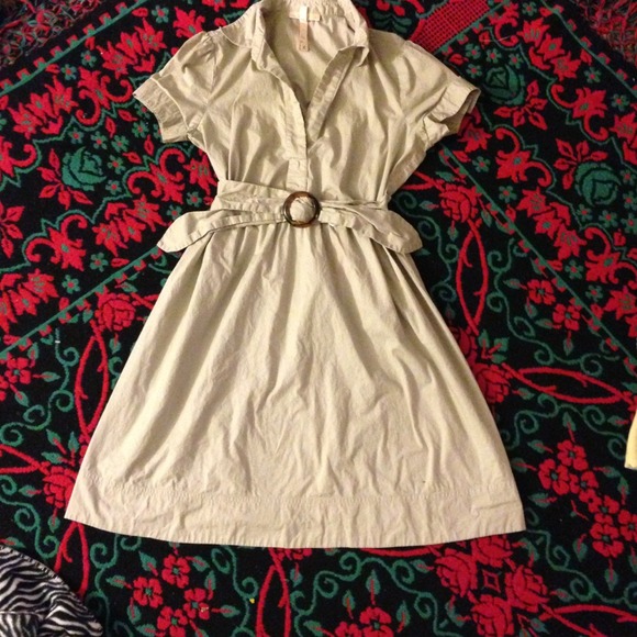 ⛔Sold⛔Beautiful khaki dress.