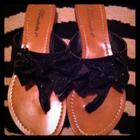 ❤SOLD❤Bow tie sandals with glitter