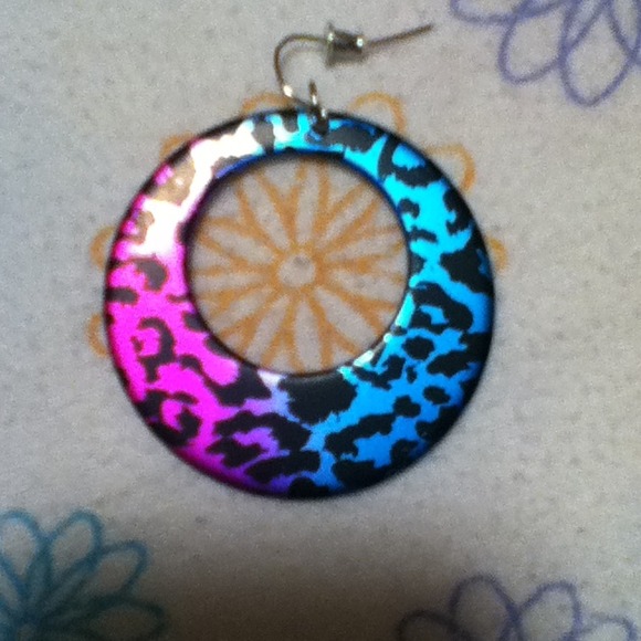 Earrings - Picture 2 of 2