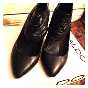 Aldo black pumps size 8