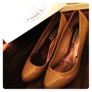 Steve Madden size 8 pumps