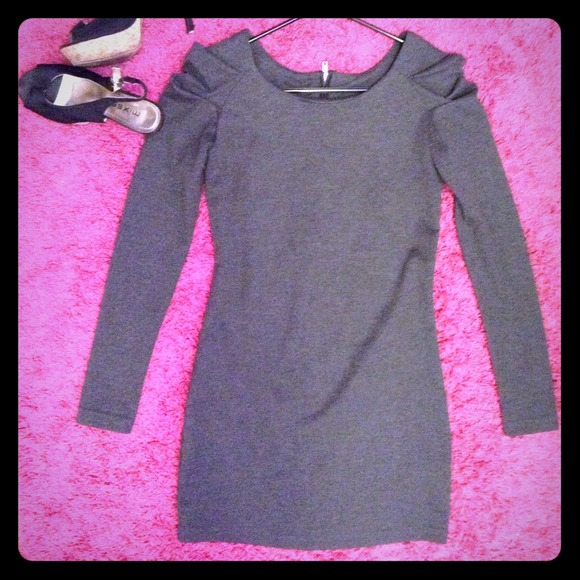 Gray long sleeved dress