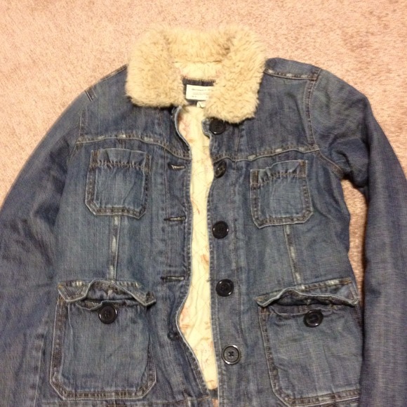 Abercrombie & Fitch jean jacket size sml