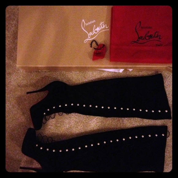 Reserved!! Christian Louboutin: Supra fifre