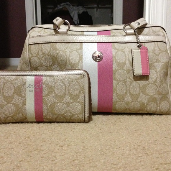 ❌SOLD❌Coach bag with matching wallet