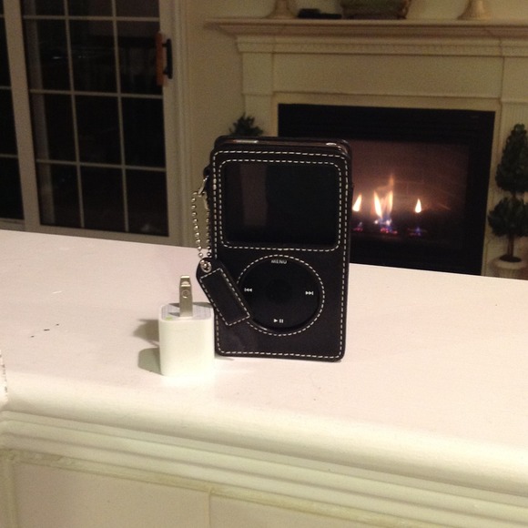 Real Coach IPod case (leather)