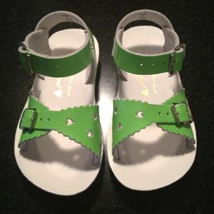 Girls Brand New - Salt Water Sandal by Hoy Shoes