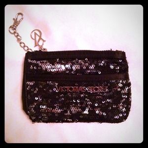 🌟JUST REDUCED🌟Victoria's Secret Sequin Purse💋