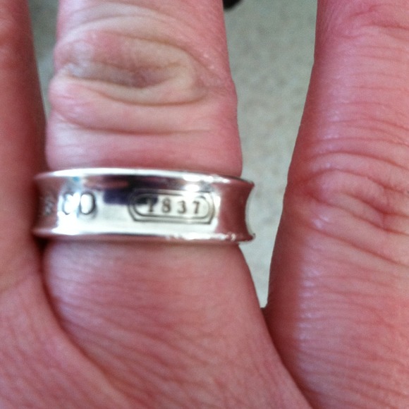 SOLD!!!!!'authentic Tiffany ring